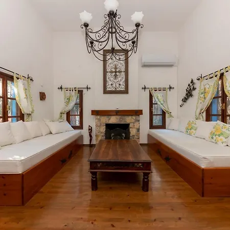 Charming Villa With Pool And Garden Surrounded By Nature In Bodrum *