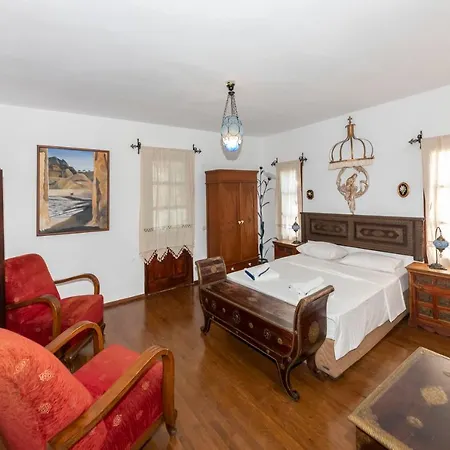 Charming Villa With Pool And Garden Surrounded By Nature In Bodrum *