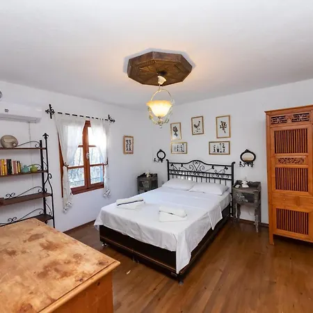 Charming Villa With Pool And Garden Surrounded By Nature In Bodrum *